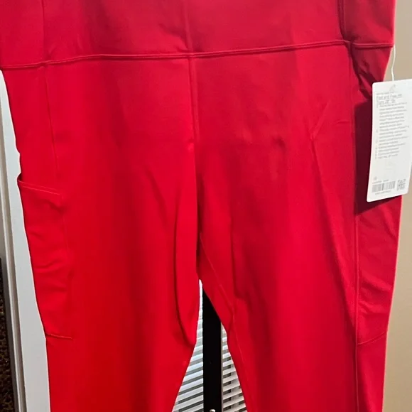 LULULEMON NWT AUTHENTIC FAST FREE WEIGHTLESS NULUX FABRIC RED LEGGINGS - Picture 11 of 16